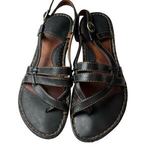 Born Flat Strappy Comfort Sandals Womens 9/40.5 Black Leather Bohemian Lagenlook